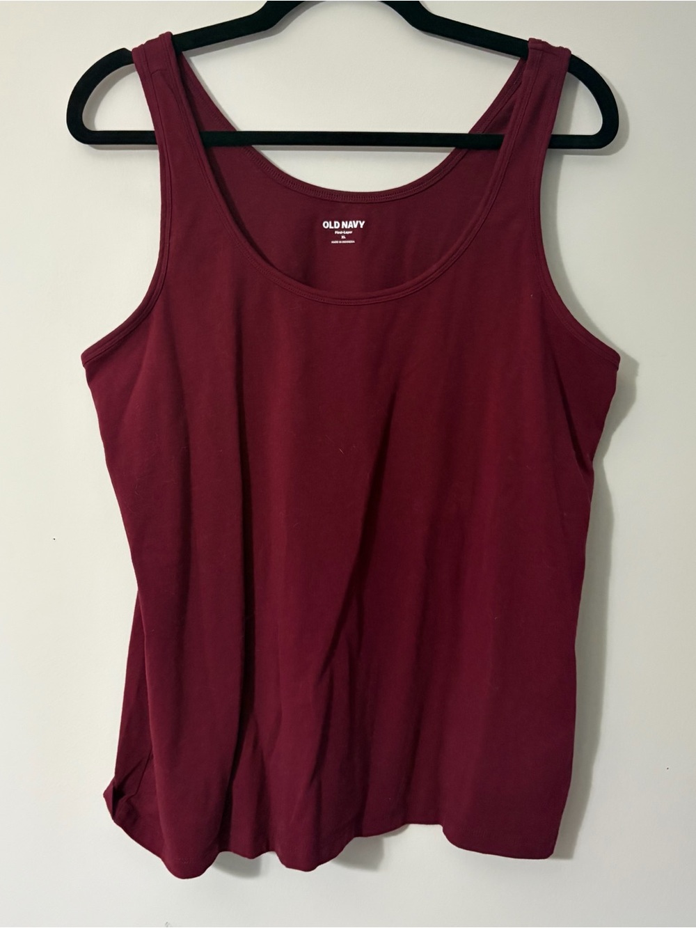 Old Navy Women's Deep Wine Scoop Neck Tank Top